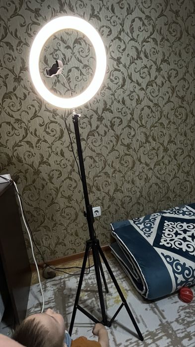 Кольцевая лампа