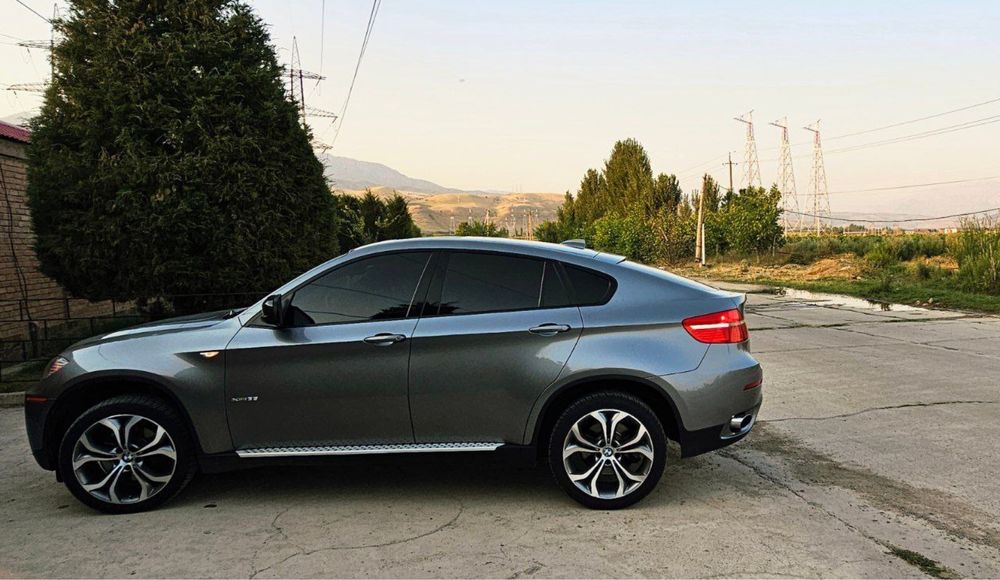BMW X6 2008 йил босган йули 150.000 холати яхши