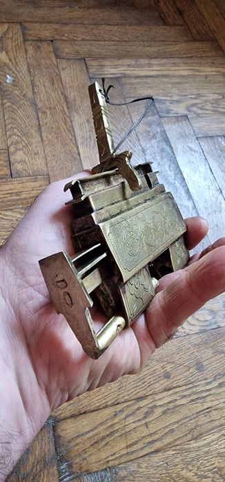 Lacate de colectie vechi antice