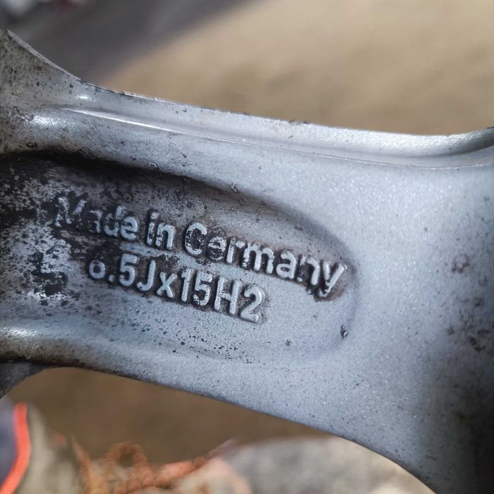 Джанти със гуми зимни за VW seat Skoda  195/65/15 nokian