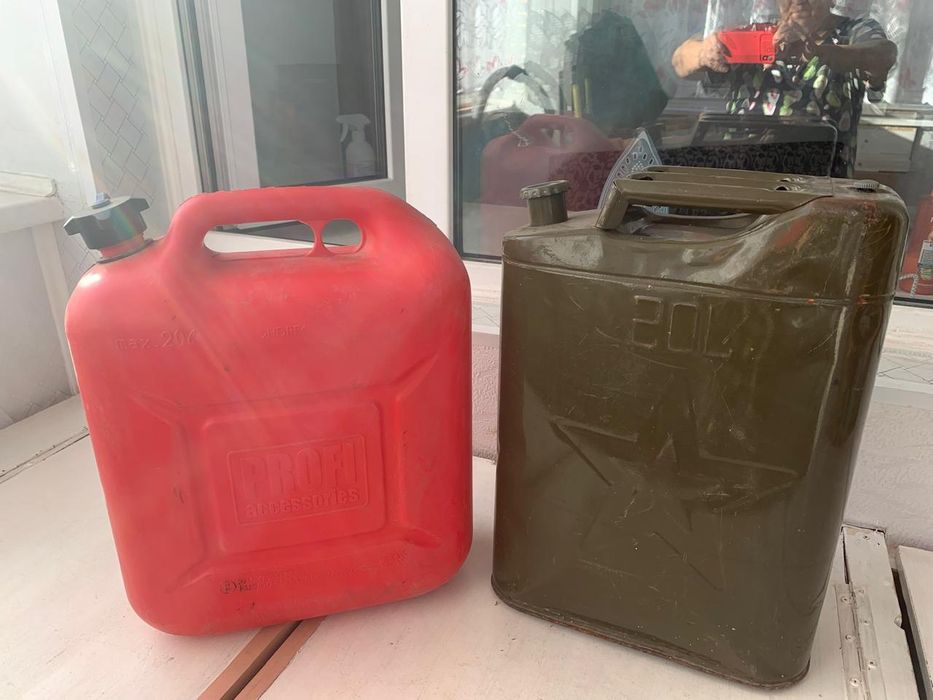 Канистры для бензина