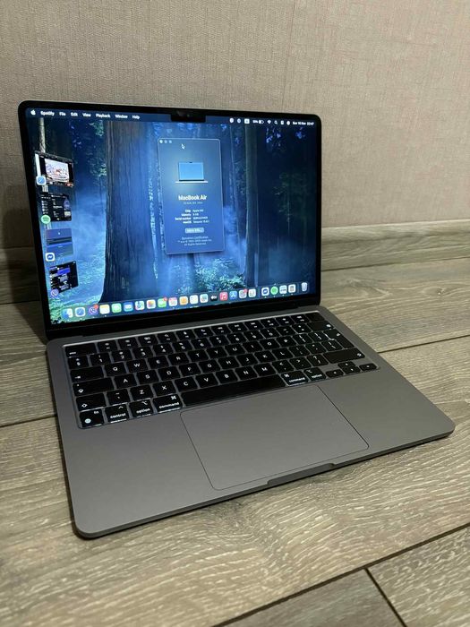Лаптоп MacBook Air M3 8gb ram 256gb ssd