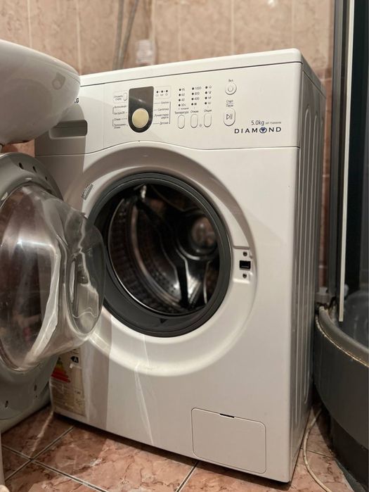 Стиральная машина Samsung Diamond WF-T500NHW (на запчасти)