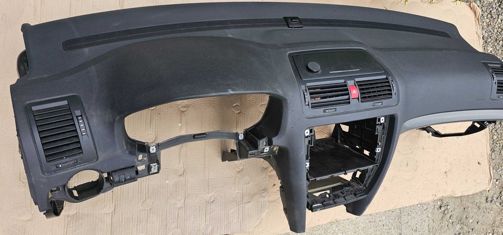 Plansa bord cu airbag pasager Skoda Octavia 2 2006 / 2007 / 2008 2009