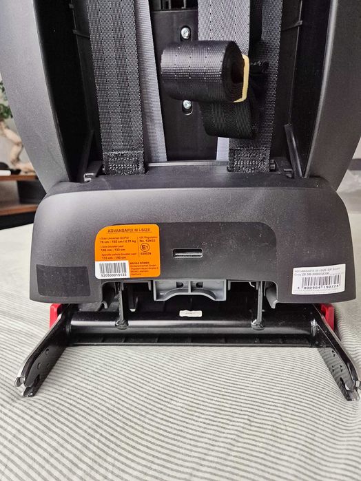 Ново столче Britax Römer Advansafix M i-Size (15мес - 12год) с ISOFIX