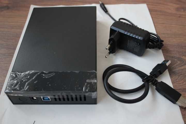 Продам внешний жёсткий диск, формата 3.5, ёмкостью 320Гб.