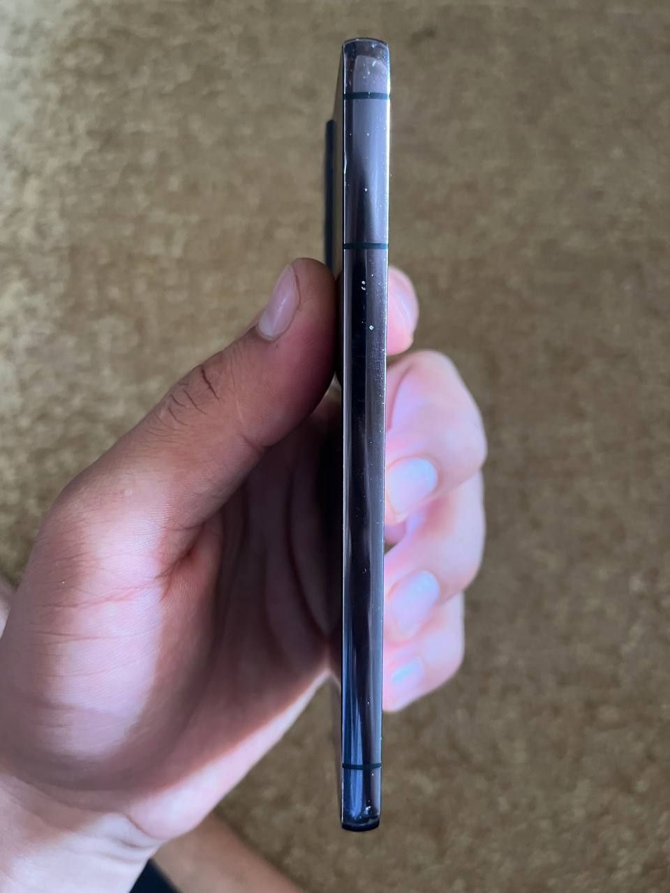 Samsung S22 8/256gb holati yaxwi