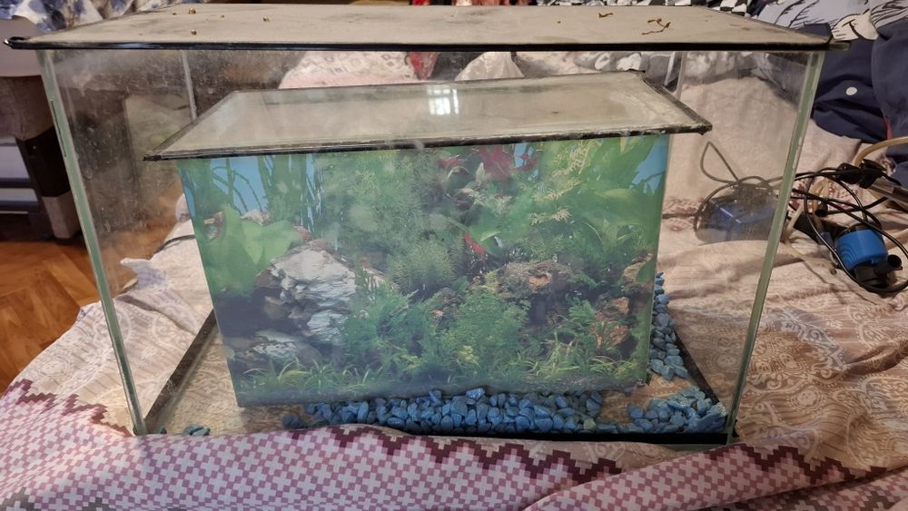 Продам акаариумы срочно