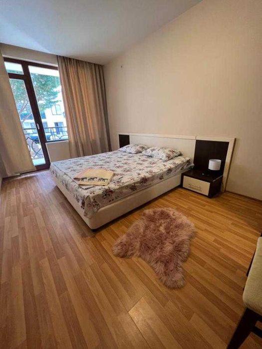 Продава се обзаведен тристаен апартамент/ 121м²/к.кЗлатни пясъци/Варна