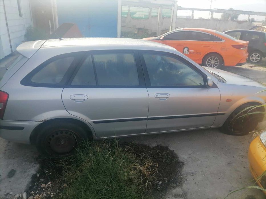 Мазда 323ф 1998 бензин