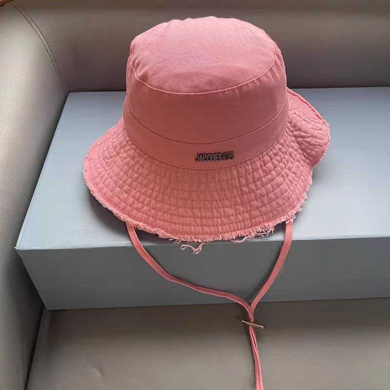 Шапка  Jacquemus