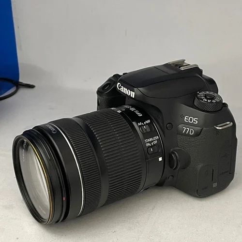 Продаю Canon EOS 77D