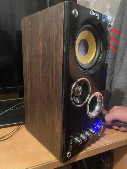 продам аудиосистему Towel