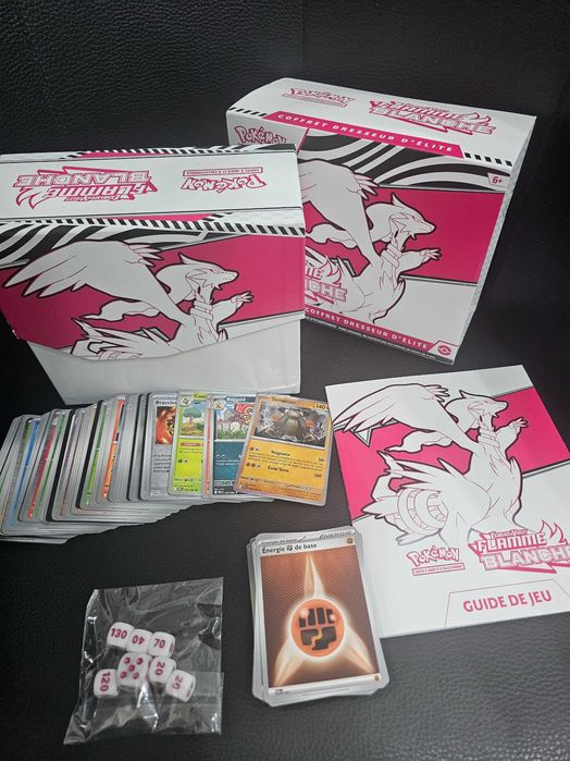 Покемон Карти + Кутия