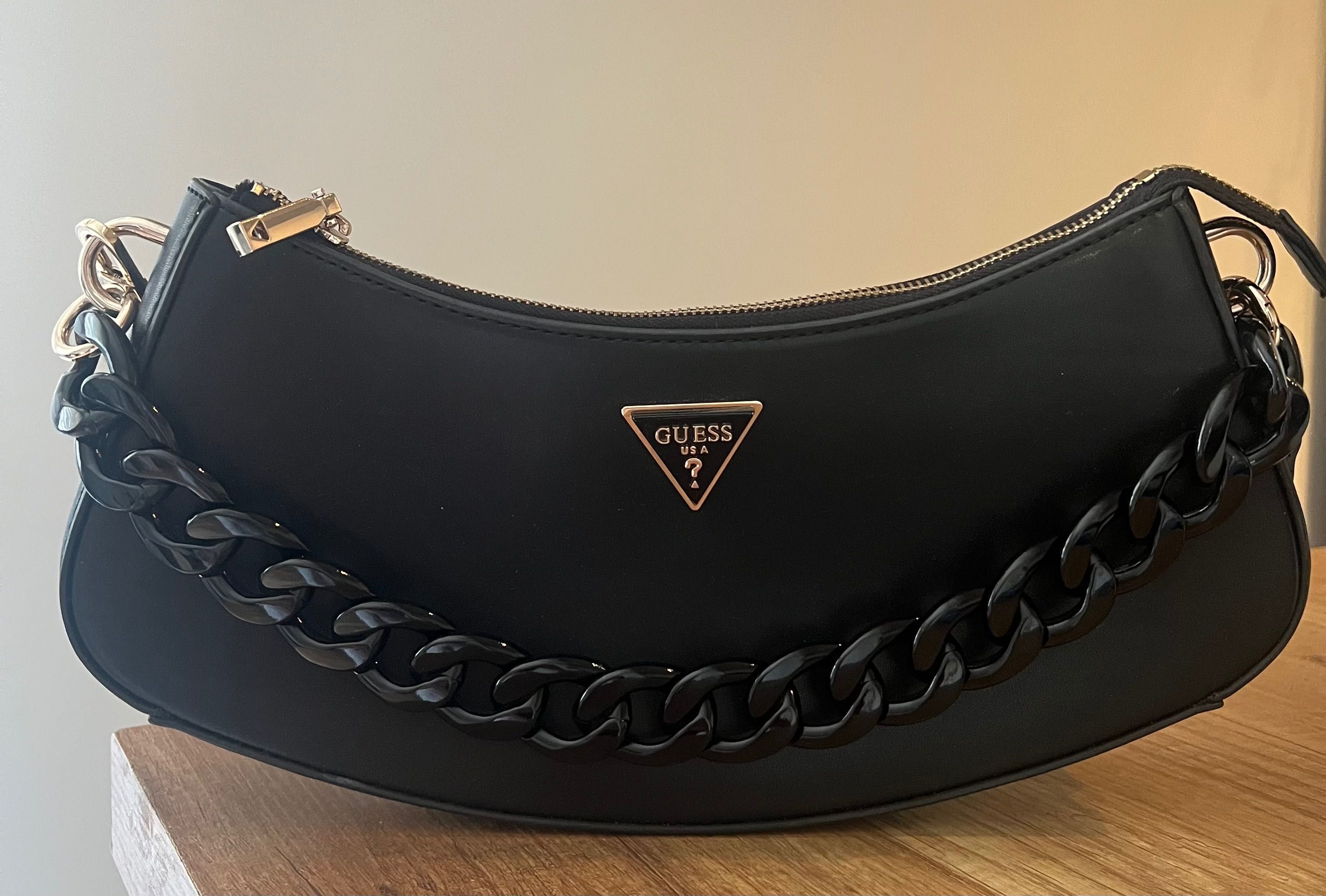 Дамска чанта Guess