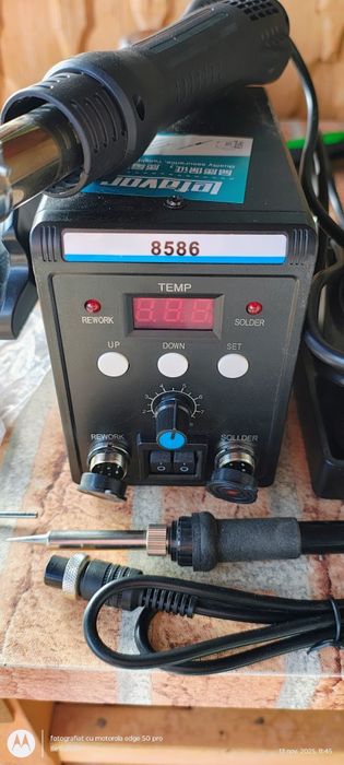 Stație de lipit + aer cald 2 în 1 – Model 8586 (Rework + Soldering)