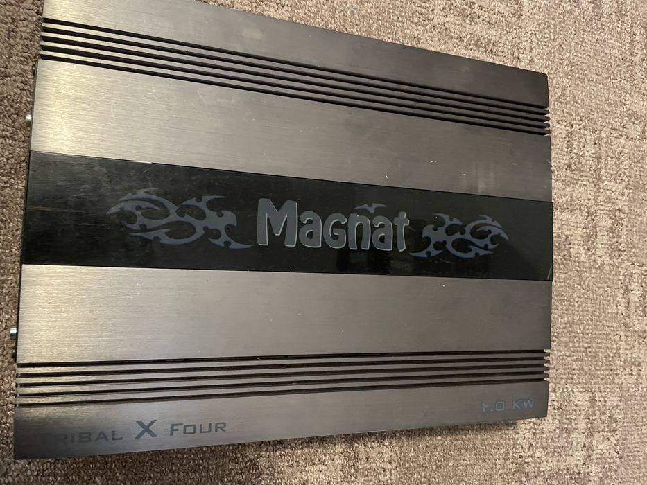 Statie auto Magnat tribal X four