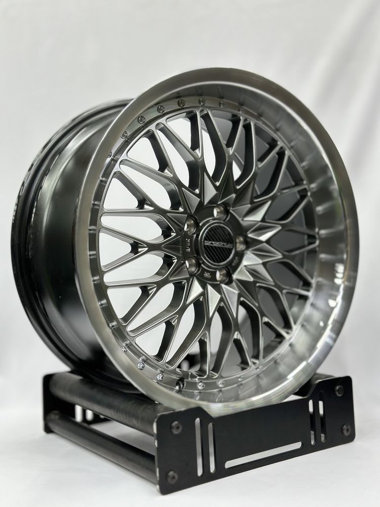 Продается комплект дисков r18 5x100