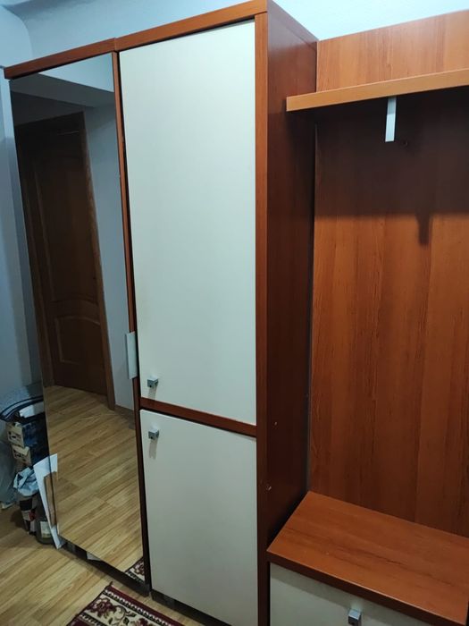 Продам прихожую (Польша ) из 4 модулей.