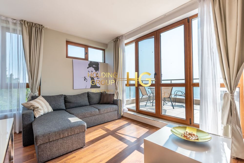 Продава се Двустаен апартамент в Бяла - 115 кв.м за 1009 €/кв.м - Снимка #1