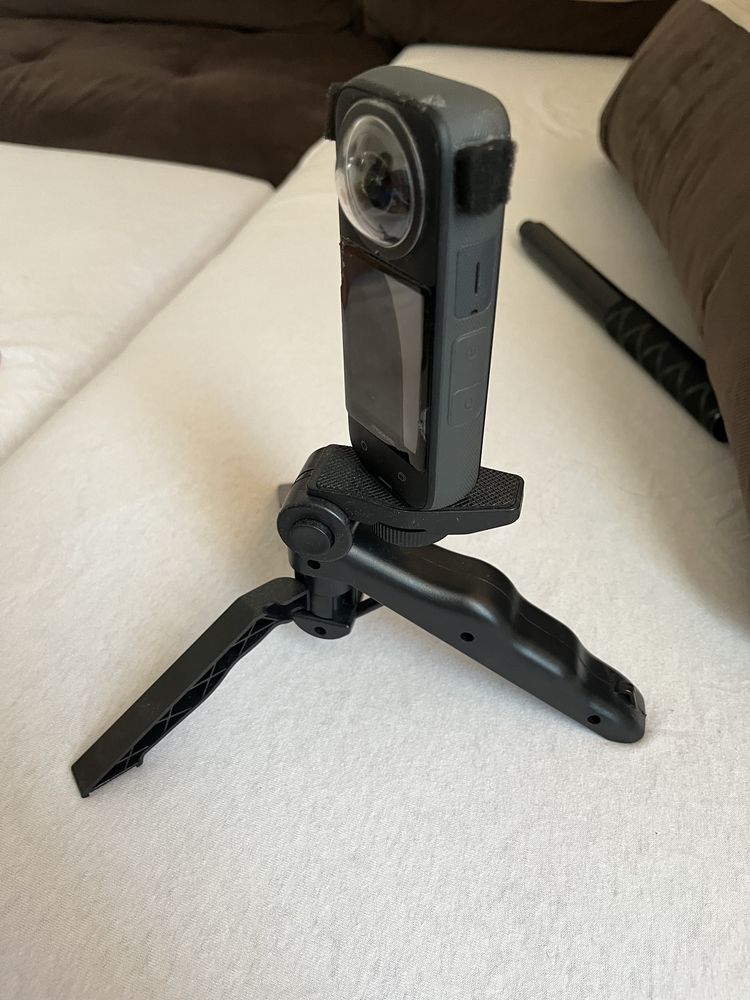 Камера Insta360 X3 + подарък