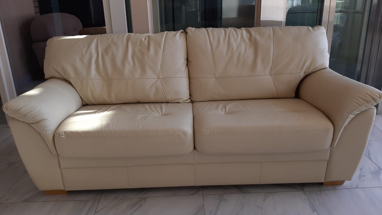 Продам диван срочно
