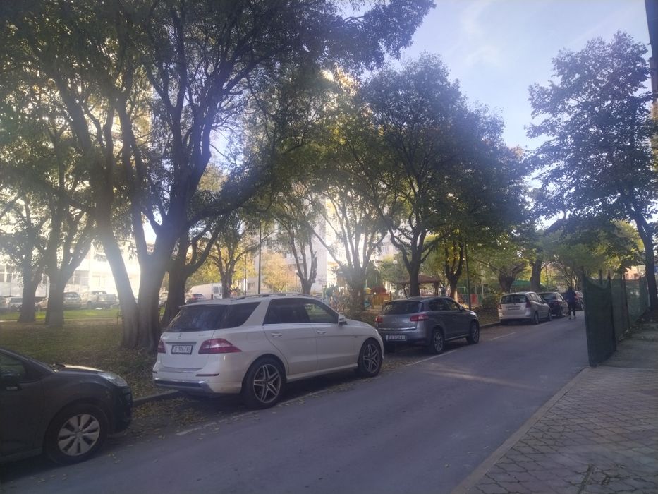 Собственик дава под наем напълно обзаведена боксионера гр. ВАРНА
Колхо