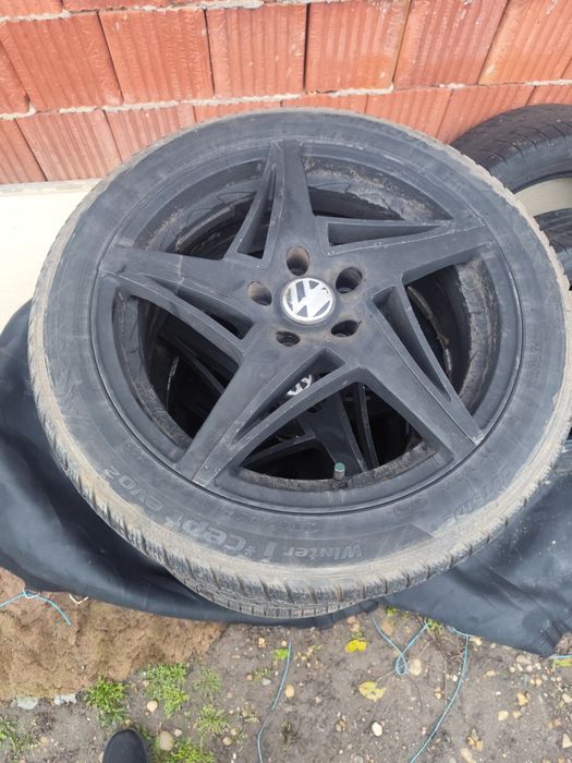 Vând jante R18 4 buc