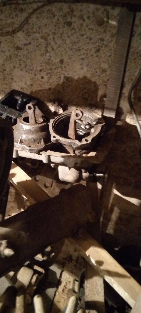 Продам шатуны ,дверь,оси прицепа,чулки,нш 32.редуктор 49 средний