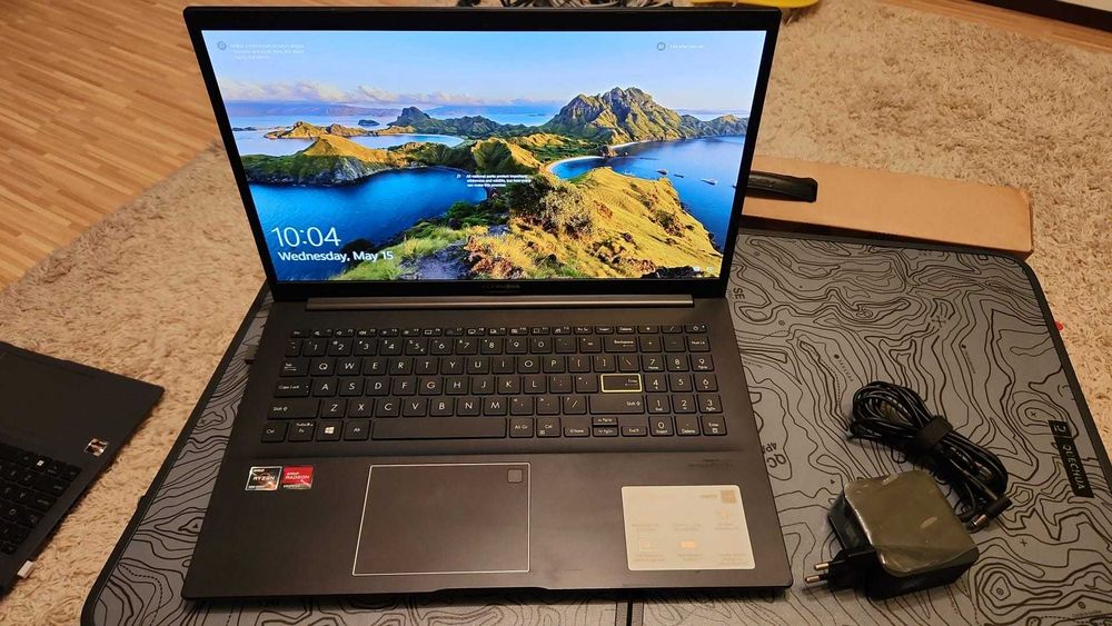 Se vinde ASUS VivoBook 15 M513UA stare foarte buna!