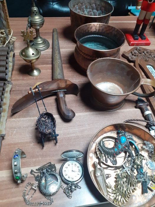 Стари  антикварни  предмети