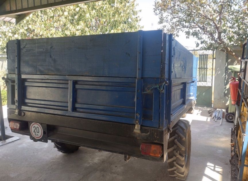 Vând Motocultor cu remorcă Ruggerini 4x4