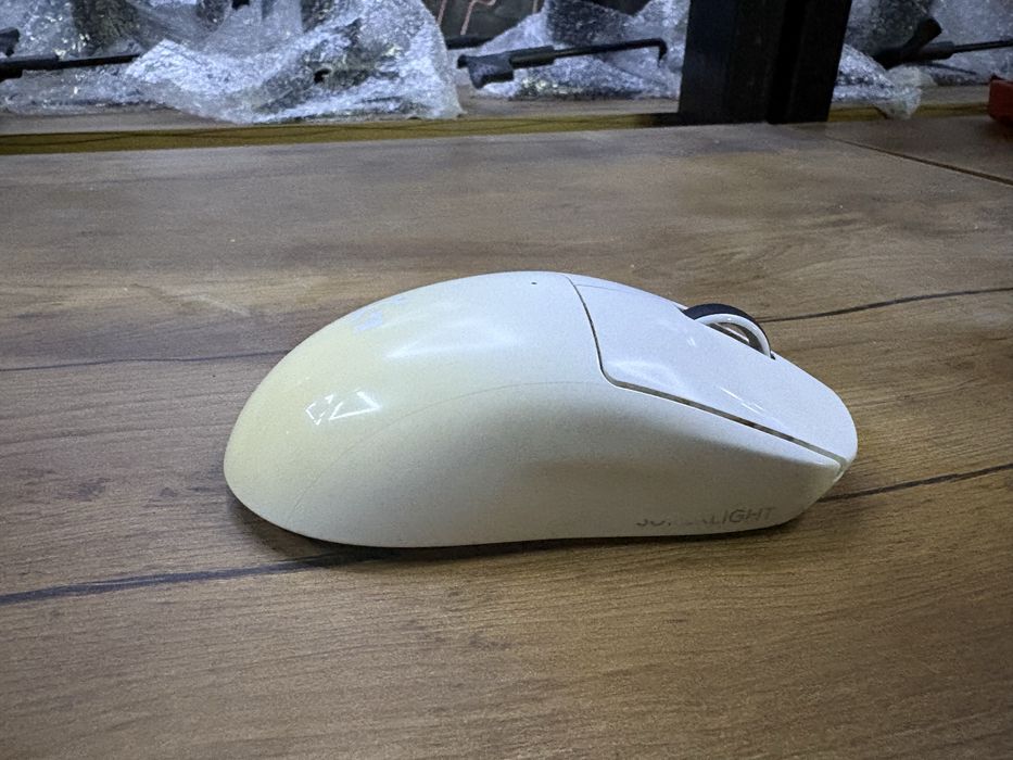 Мышь Logitech G Pro X Superlight
