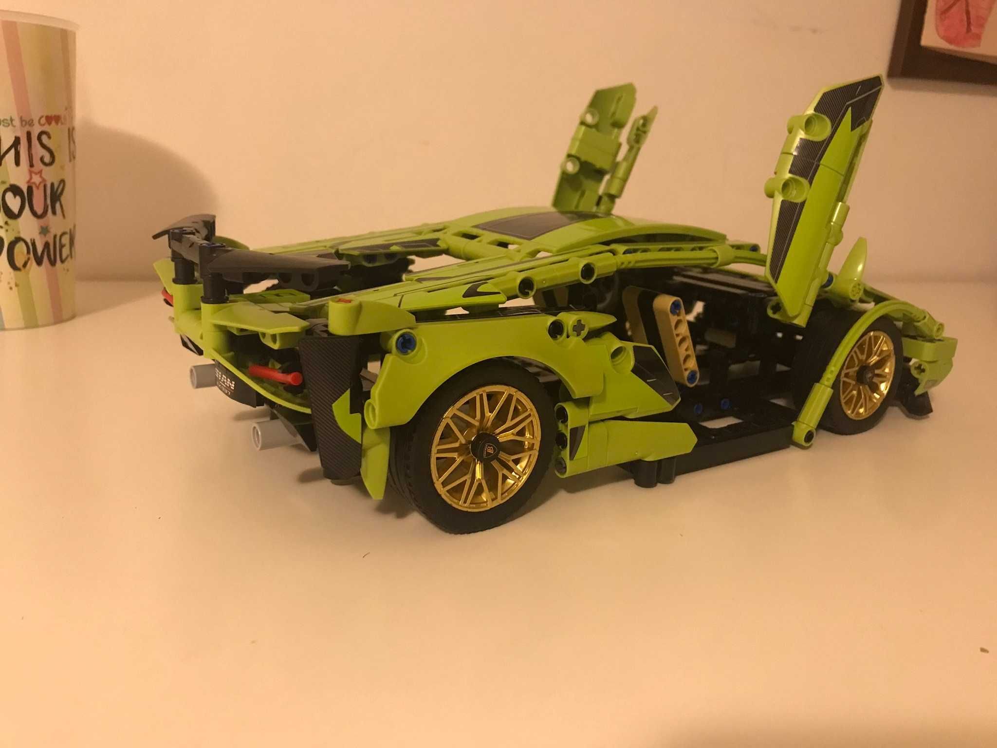 Kонструктор Lamborghini тип LEGO Technic