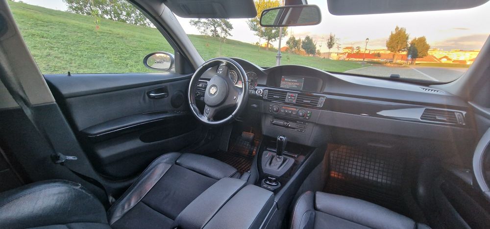 Bmw E 90 E 91  320 d   automat
