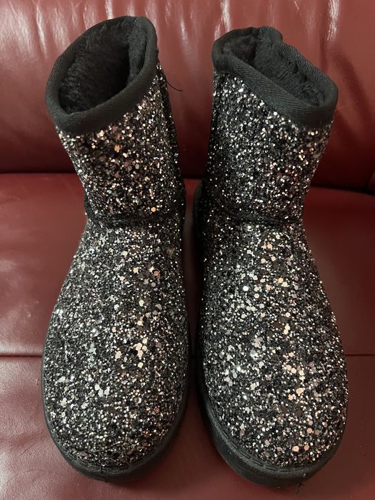 Cizme UGG style stralucitoare argintii glitter