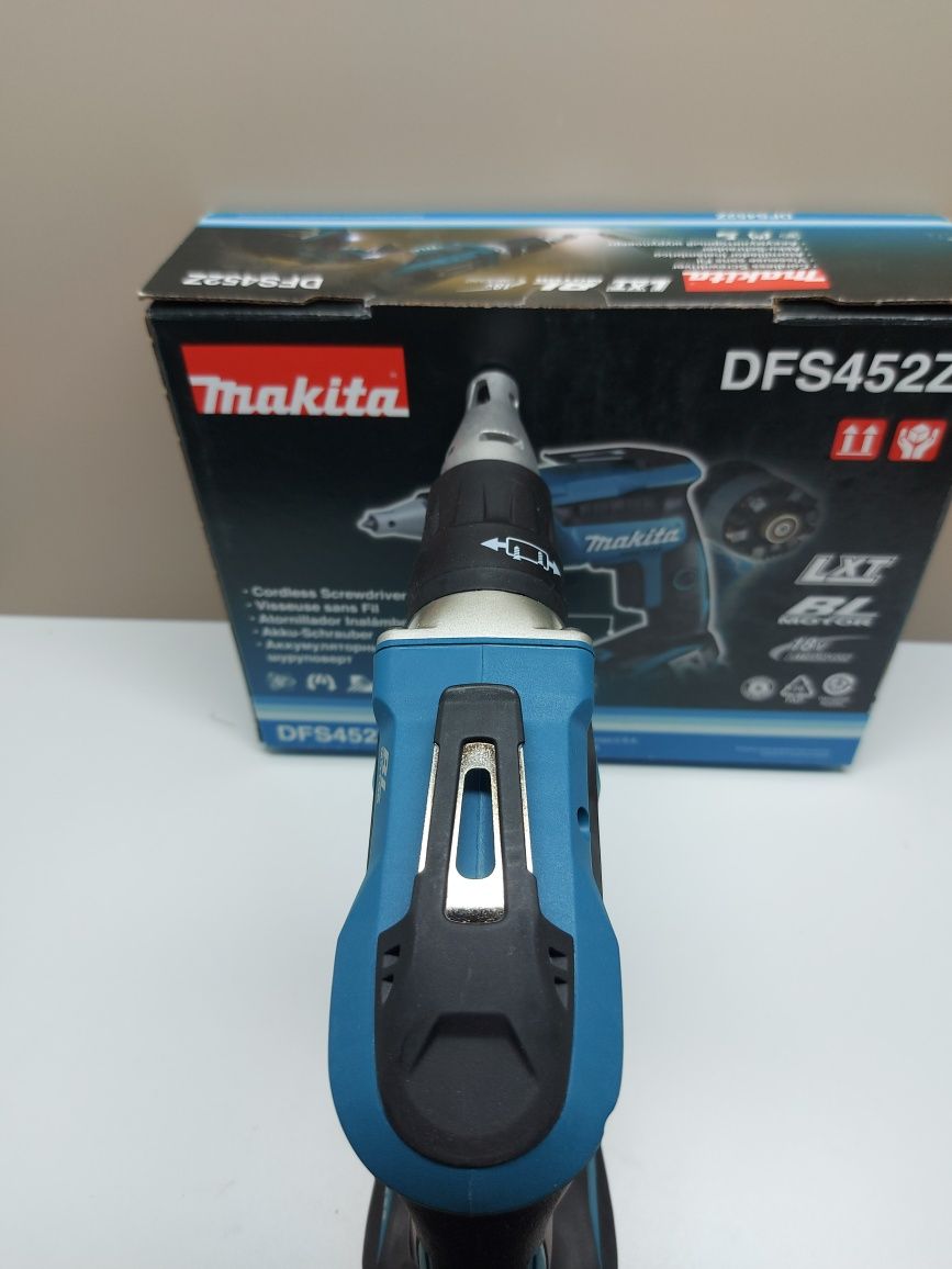 Нов безчетков винтоверт за гипсокартон Makita DFS452Z