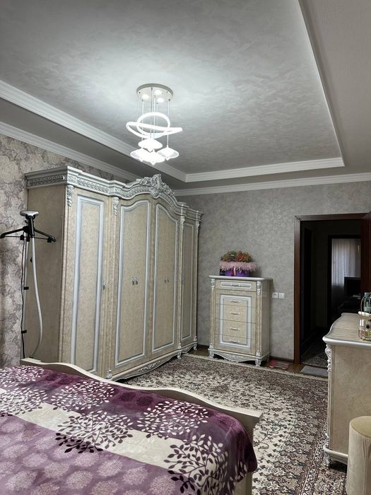 Kvartira sotiladi 80 000$ Kelishiladi Yangihayot,8-hudud