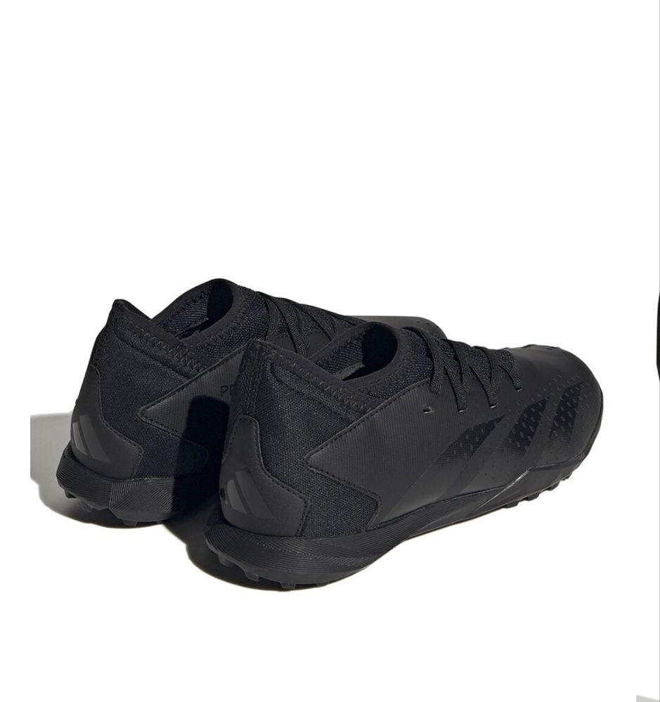 Футболни обувки стоножки Адидас adidas predator 28