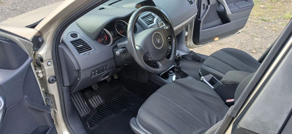 Vând Renault MEGANE