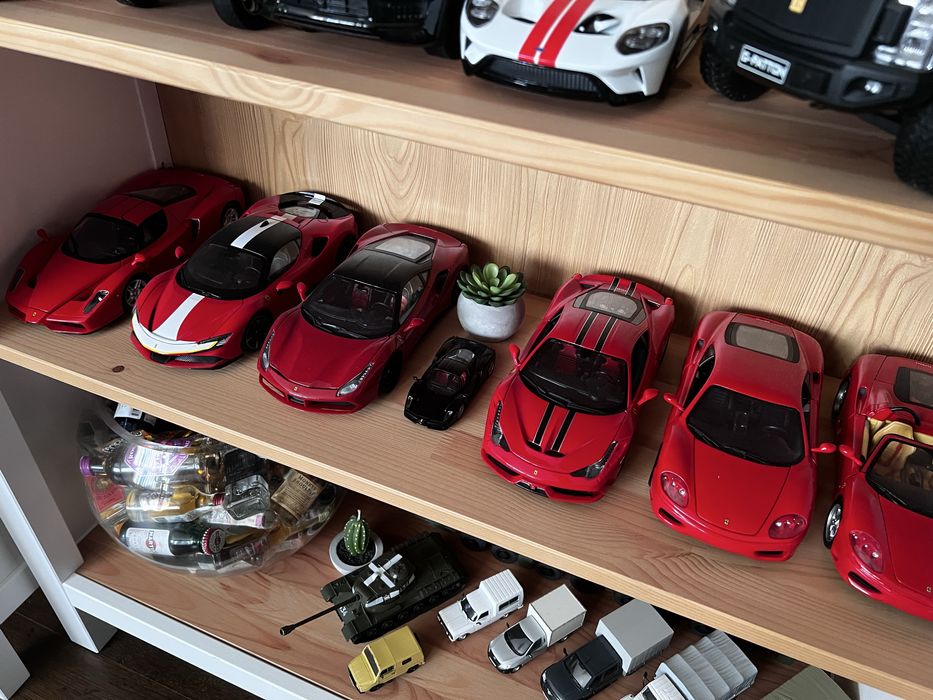 Продавам коли 1/18