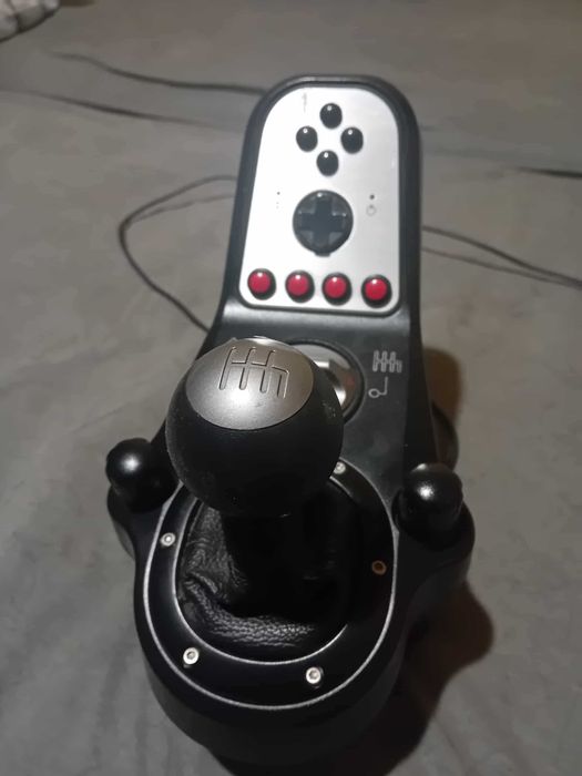 Скоростен лост от Logitech