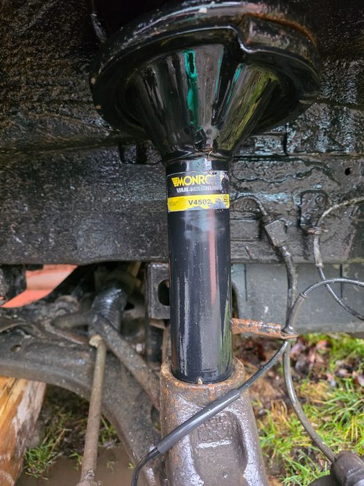 Dezmembrez Ford tranzit