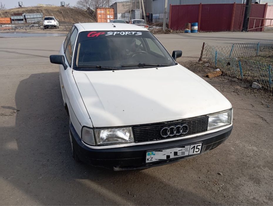 Продам машину Ауди 80 б 3