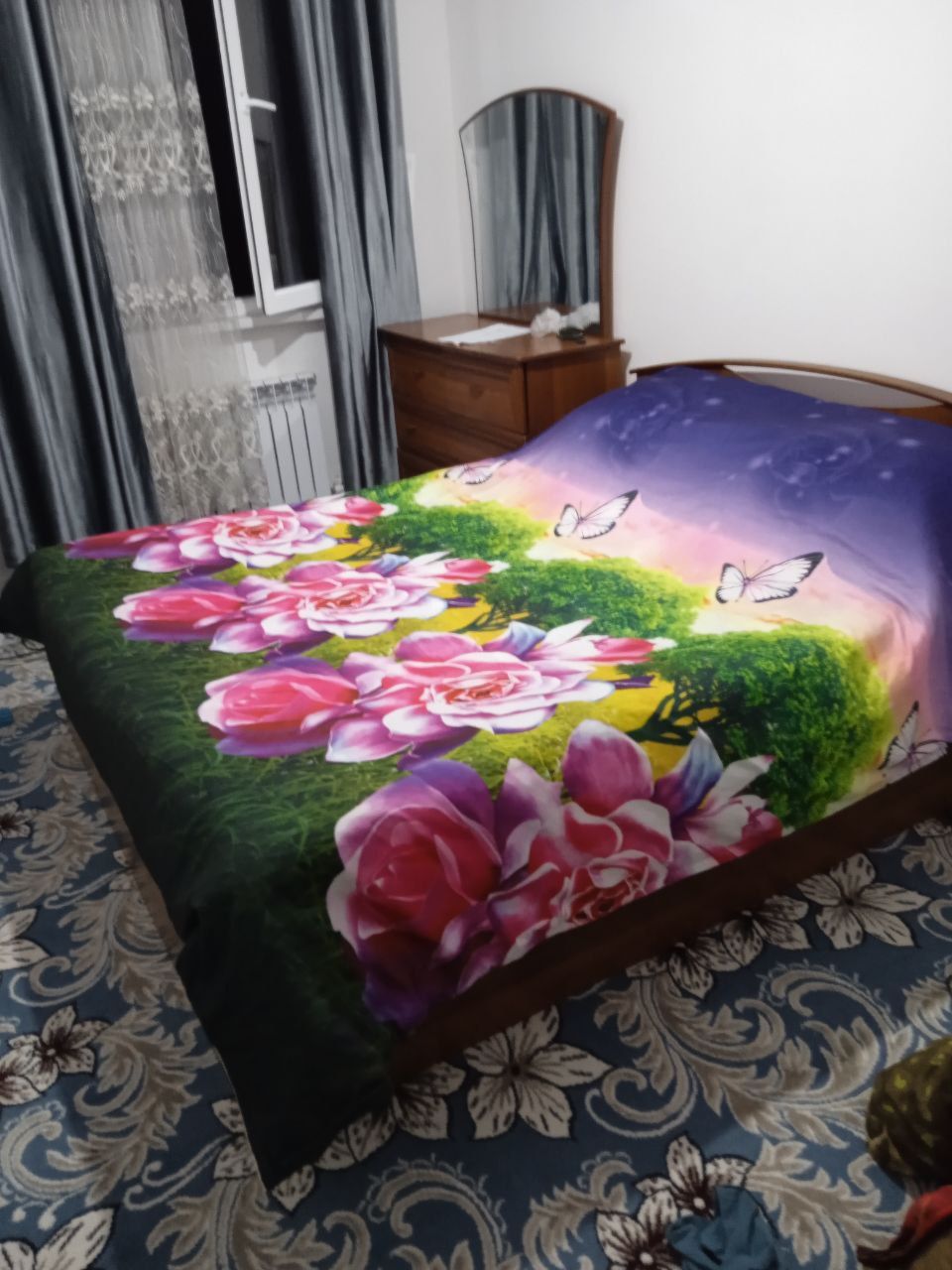 Кровать для спальни