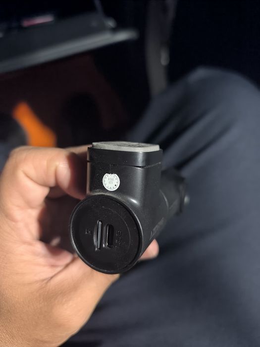 Videoregistrator Azdome 128 gb fleshka kabel