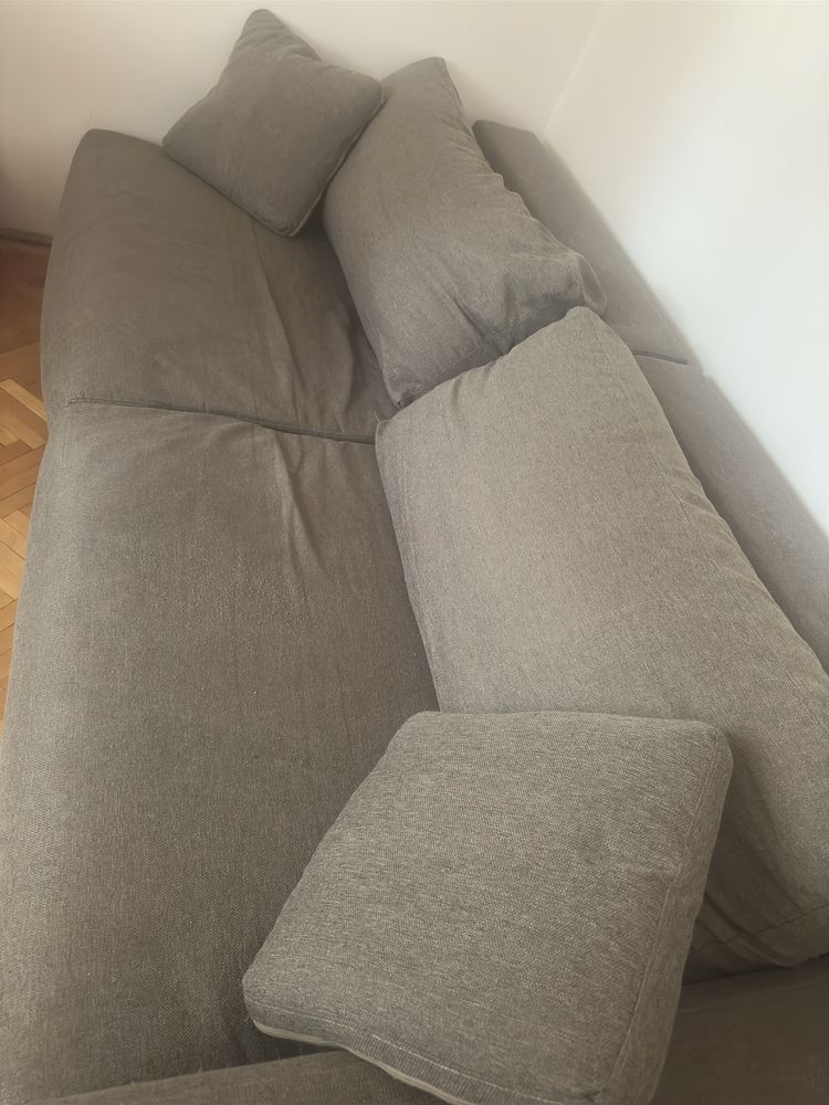 Vând canapea Mobexpert