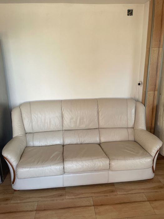 Диван със фотиолчета 2броя уникално запазени цената е много приемвлива