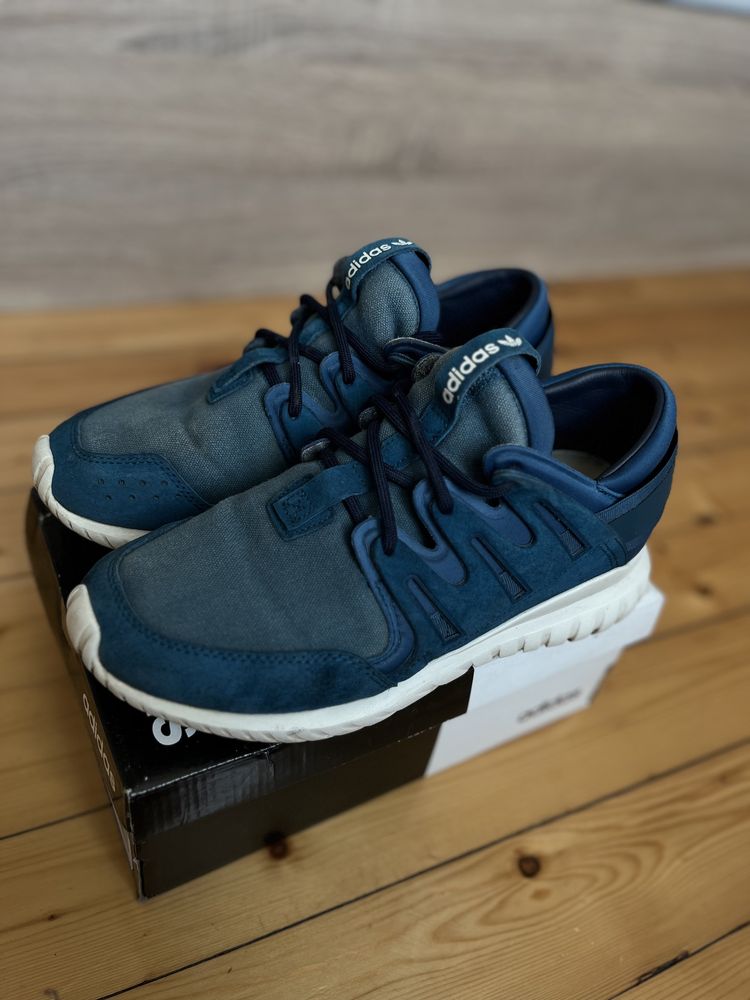 Adidas Tubular - 40 2/3