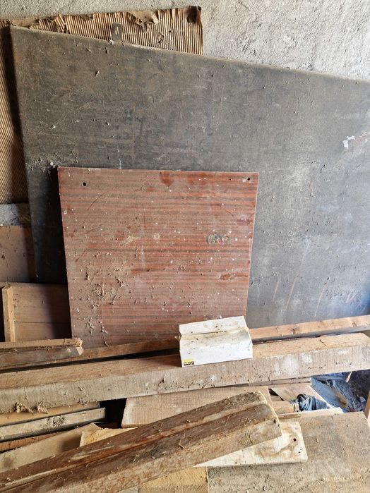 Продавам сух дървен материал